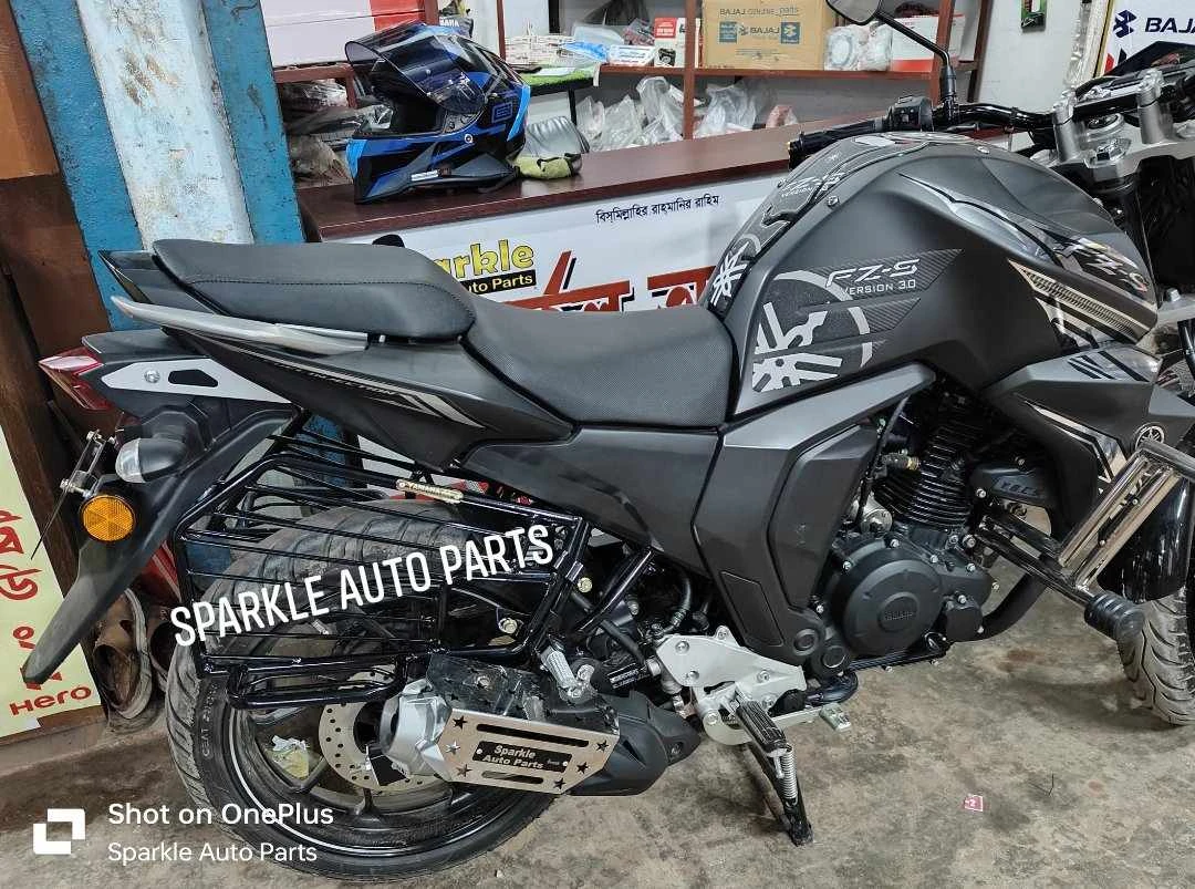 Right Side Boro Saree Gurd (FZV2/Fazer V2)