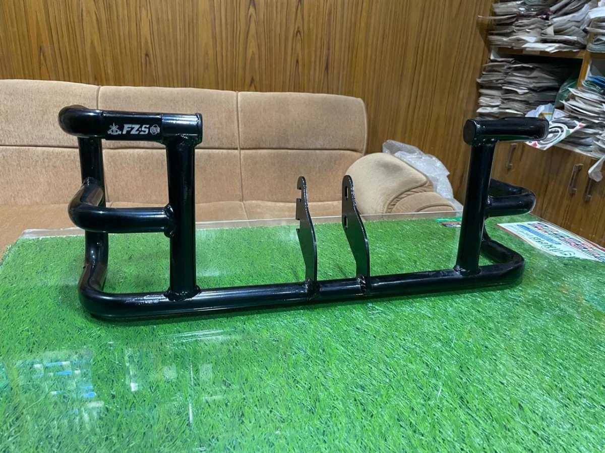 Royal Enfield Style Bumper (FZV2)
