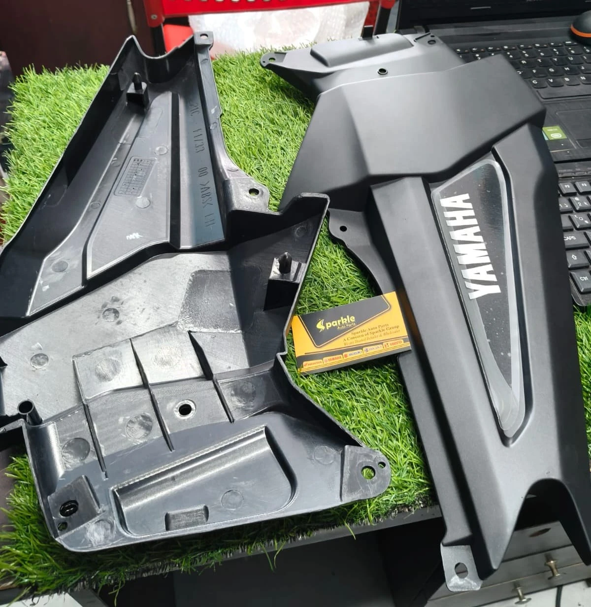 Side Cover (FZV1/Fazer V1)