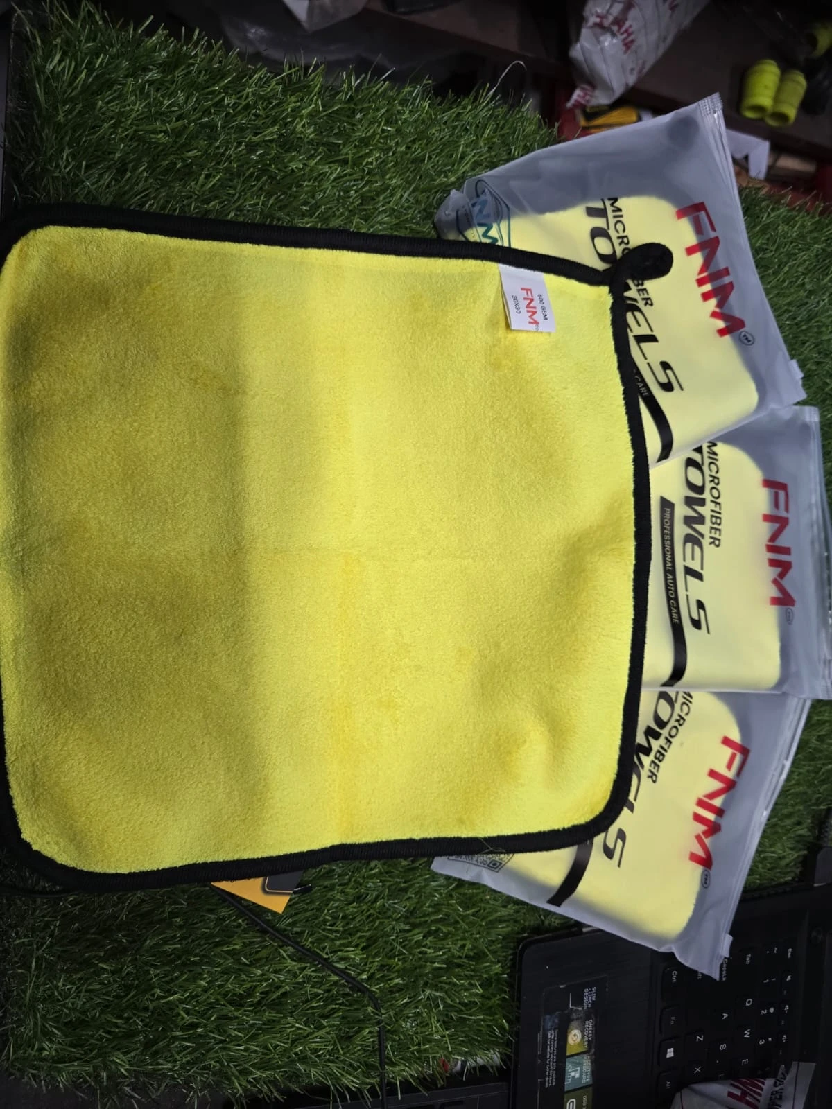 Microfiber Towel (FNM-T30*30 Towel)